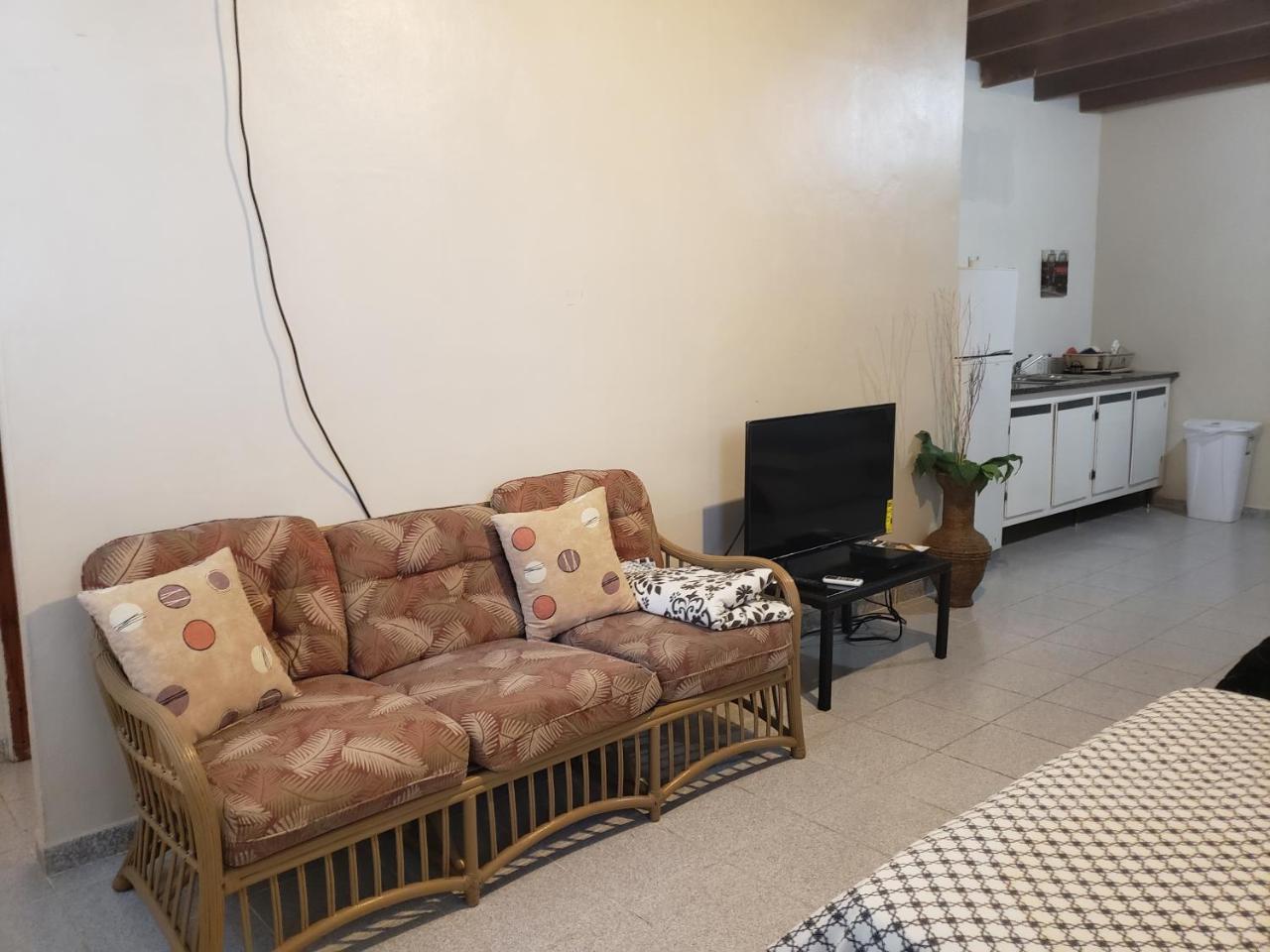 Jardin Del Mar Guesthouse Hatillo Exterior photo